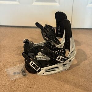 Burton Malavita EST Small snowboard Bindings